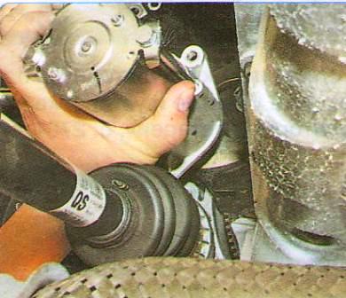 Снимите стартер.