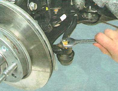 Замена наружного наконечника рулевоый тяги Авео Шевролет