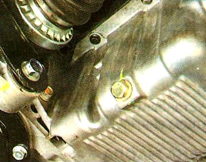 Замена масла в двигателе и масляного фильтра Авео Шевролет