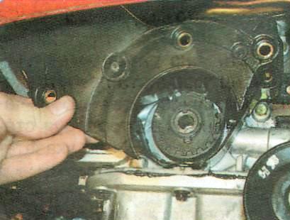 Замена и регулировка ремня ГРМ и замена натяжного ролика Авео Шевролет с двигателем F14S3 и F15S3