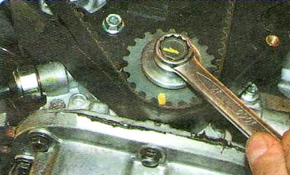 Замена ремня ГРМ и натяжного ролика Авео Шевролет с двигателем F14 D3