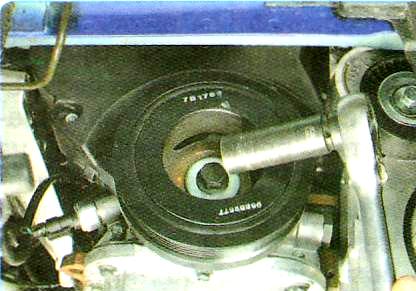 Замена ремня ГРМ и натяжного ролика Авео Шевролет с двигателем F14 D3