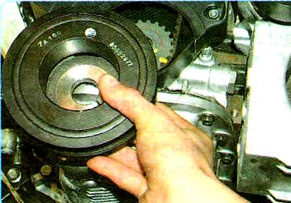 Замена ремня ГРМ и натяжного ролика Авео Шевролет с двигателем F14 D3