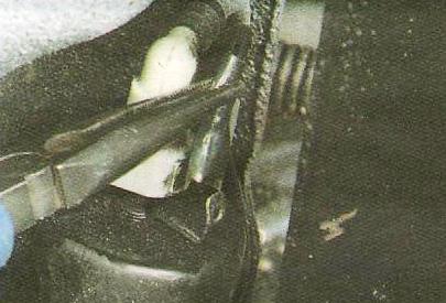 Замена топливного фильтра Авео Шевролет