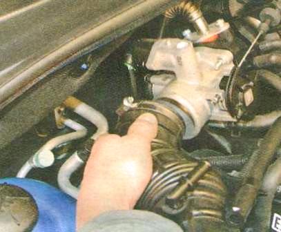 Замена дроссельного узла на автомобиле Chevrolet Aveo