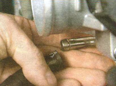 Замена дроссельного узла на автомобиле Chevrolet Aveo