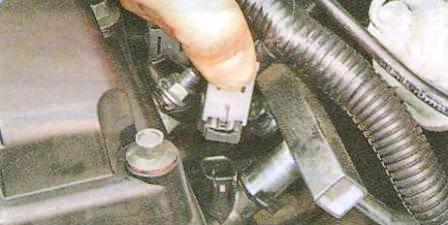 Снятие и проверка форсунок Авео Шевролет