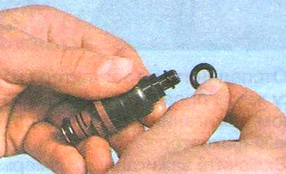 Снятие и проверка форсунок Авео Шевролет