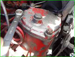 Replacing the fine fuel filter ZIL-5301