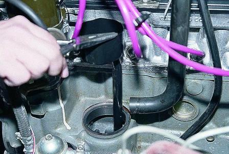 вынимаем маслоотделитель