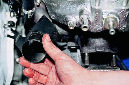 Снимаем воздухозаборник