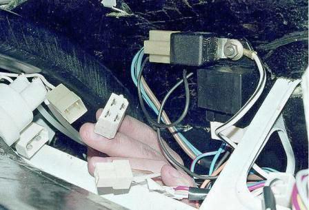 Колодка реле с четырьмя выводами 