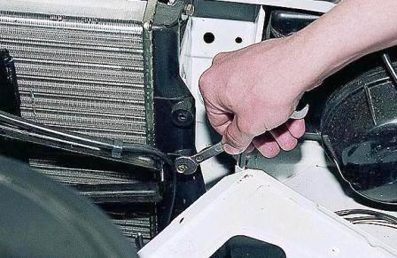 и один к правому