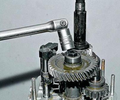 Особенности ремонта пятиступенчатой коробки передач ВАЗ-2107