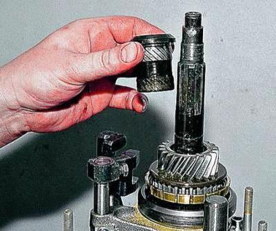 Особенности ремонта пятиступенчатой коробки передач ВАЗ-2107