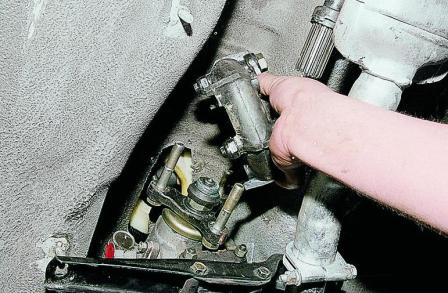  Замена манжеты вторичного вала КПП ВАЗ-2107