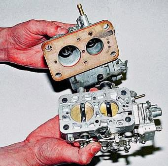 снимаем корпус дроссельных заслонок