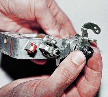 снимаем втулку