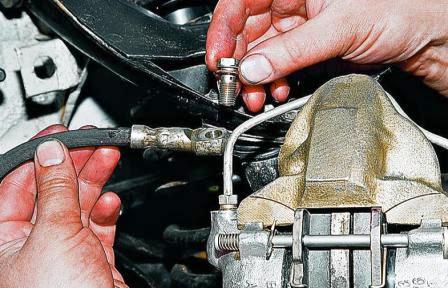 Медные уплотнительные шайбы меняем на новые