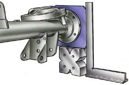Проверка скручивания балки заднего моста с помощью угольника по боковой поверхности фланца А.70172 