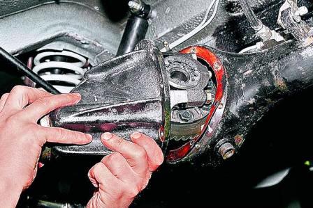 Снимаем редуктор в сборе