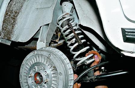 Замена пружин задней подвески ВАЗ-2107