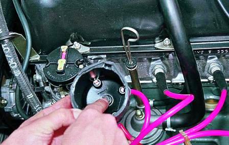 а также окисление электродов крышки распределителя и бегунка