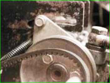 Тізбектің керілген аяқ киімін ауыстыру