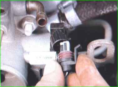 Niva Chevrolet дроссель жинағын ауыстыру