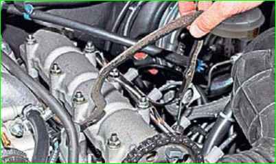 Замена прокладки крышки головки Нива Шевролет