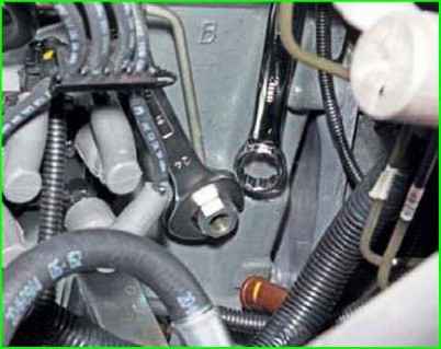 Прочистка системы вентиляции картера