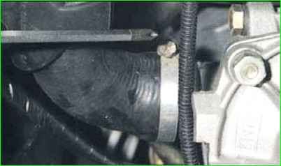 Как заменить водяной насос Нива Шевролет