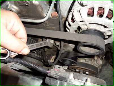 Niva Chevrolet Drive Belt Tension