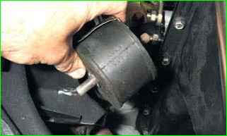 Замена опор двигателя ВАЗ-2123