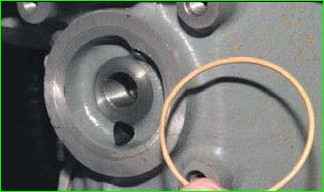 Май сүзгісі кронштейнінің тығыздағыштарын ауыстыру