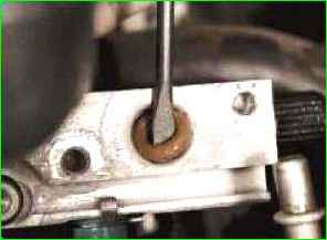 Niva Chevrolet қысым реттегішін тексеру және ауыстыру