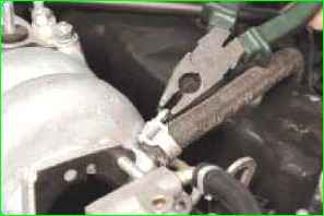 Niva Chevrolet қабылдағыш тығыздағышын қалай ауыстыруға болады