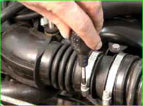 Niva Chevrolet қабылдағыш тығыздағышын қалай ауыстыруға болады