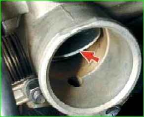 Замена троса дросселя Нива Шевролет