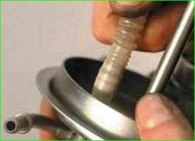 Нива Шевролет жанармай сорғысын жөндеу