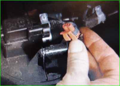 Улавливание паров топлива Нива Шевролет