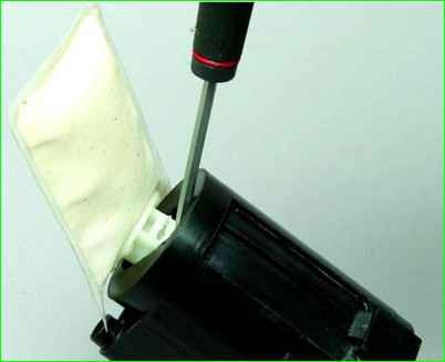 Нива Шевролет жанармай сорғысын жөндеу