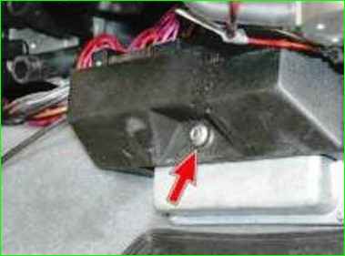 Предохранители электровентиляторов системы охлаждения