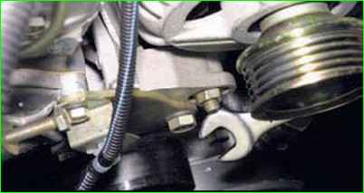 Замена генератора Нива Шевролет