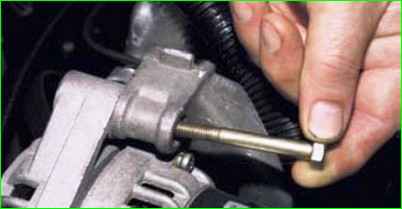 Замена генератора Нива Шевролет