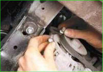 Замена генератора Нива Шевролет