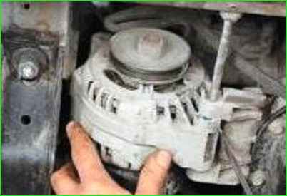 Замена генератора Нива Шевролет