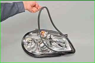 Әйнек блокты фараларды ауыстыру