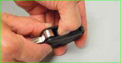 Замена элемента питания в пульте