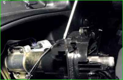 Снятие и установка подрулевого переключателя